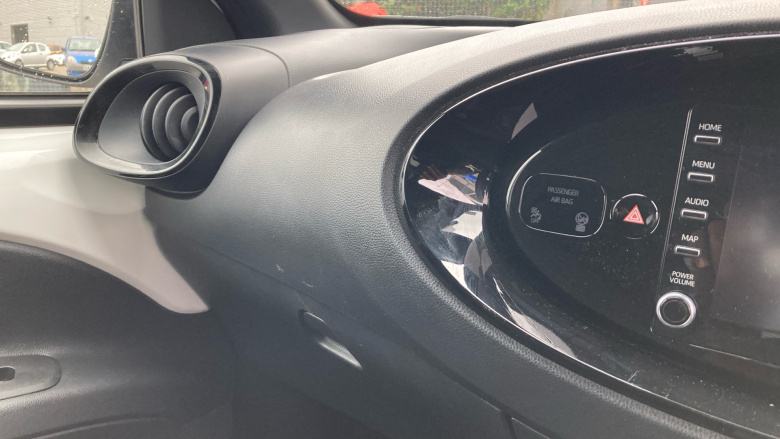 Toyota Aygo X 1.0 VVT-i Edge 5dr Auto Petrol Hatchback